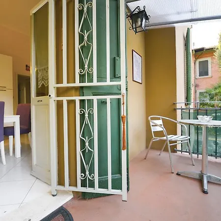 Ur-Nest Alberti - Garden Villa